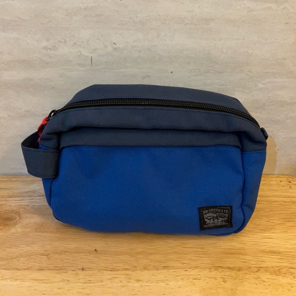 Levi's men's travel toiletry case bag in blue nylon